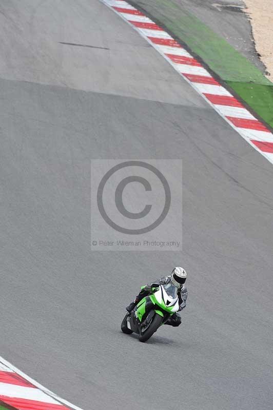 march 2010;motorbikes;no limits;peter wileman photography;portimao;portugal;trackday;trackday digital images