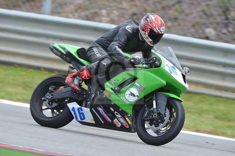 march 2010;motorbikes;no limits;peter wileman photography;portimao;portugal;trackday;trackday digital images