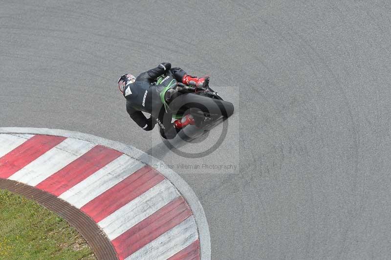 march 2010;motorbikes;no limits;peter wileman photography;portimao;portugal;trackday;trackday digital images