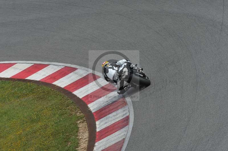 march 2010;motorbikes;no limits;peter wileman photography;portimao;portugal;trackday;trackday digital images