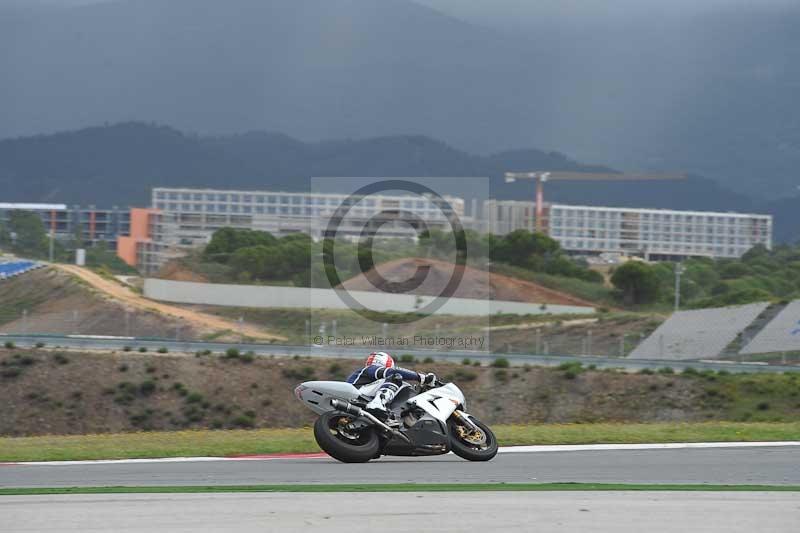 march 2010;motorbikes;no limits;peter wileman photography;portimao;portugal;trackday;trackday digital images