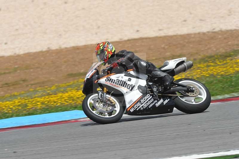 march 2010;motorbikes;no limits;peter wileman photography;portimao;portugal;trackday;trackday digital images