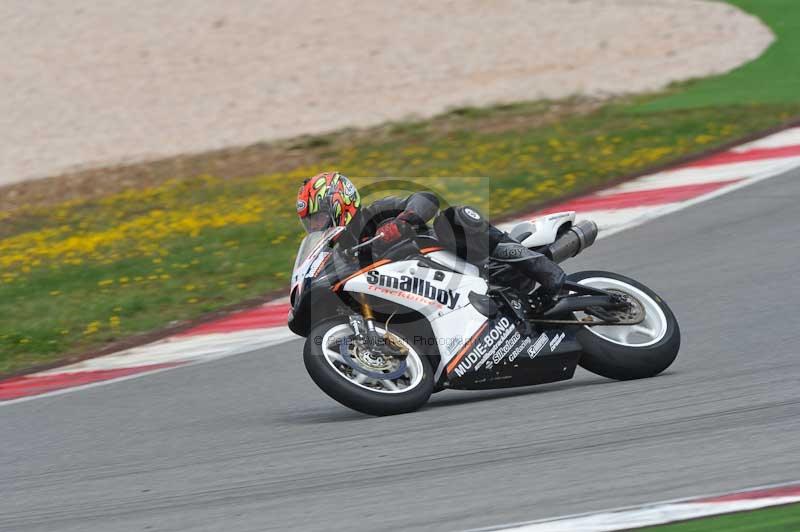 march 2010;motorbikes;no limits;peter wileman photography;portimao;portugal;trackday;trackday digital images