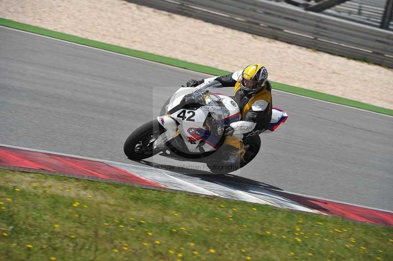 march 2010;motorbikes;no limits;peter wileman photography;portimao;portugal;trackday;trackday digital images