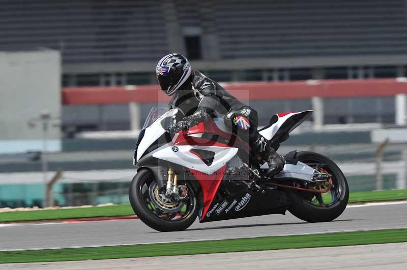 march 2010;motorbikes;no limits;peter wileman photography;portimao;portugal;trackday;trackday digital images