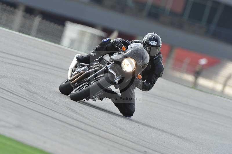 march 2010;motorbikes;no limits;peter wileman photography;portimao;portugal;trackday;trackday digital images