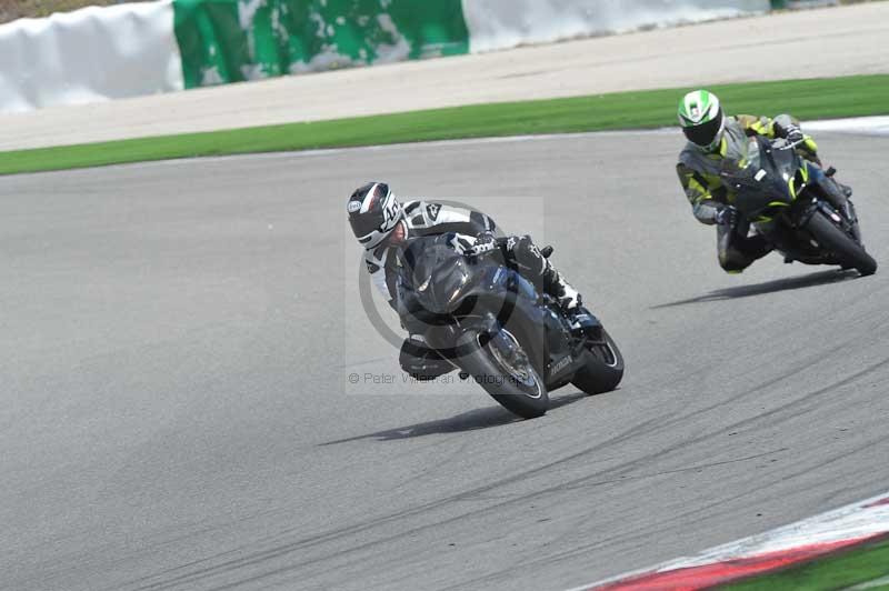 march 2010;motorbikes;no limits;peter wileman photography;portimao;portugal;trackday;trackday digital images