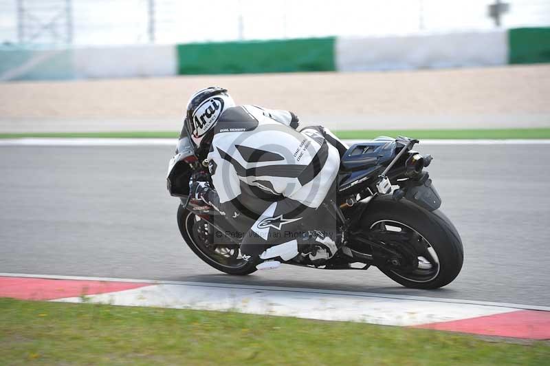 march 2010;motorbikes;no limits;peter wileman photography;portimao;portugal;trackday;trackday digital images