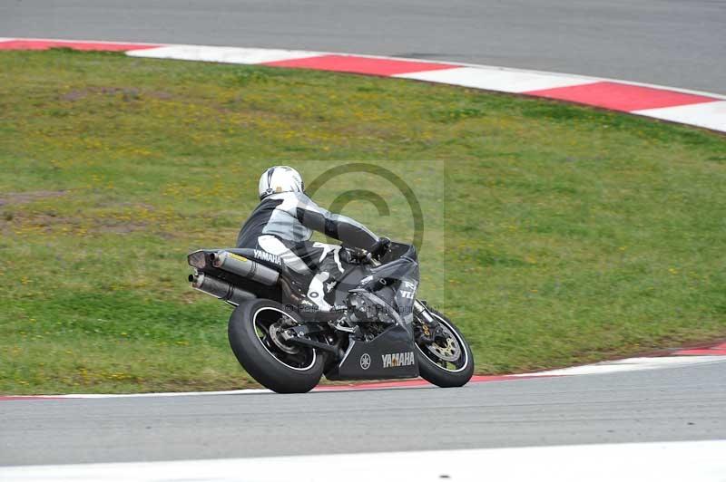 march 2010;motorbikes;no limits;peter wileman photography;portimao;portugal;trackday;trackday digital images