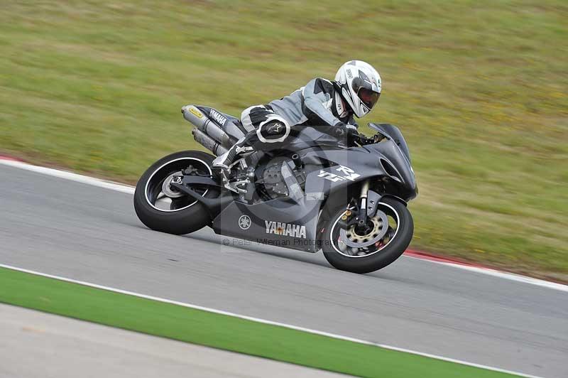 march 2010;motorbikes;no limits;peter wileman photography;portimao;portugal;trackday;trackday digital images