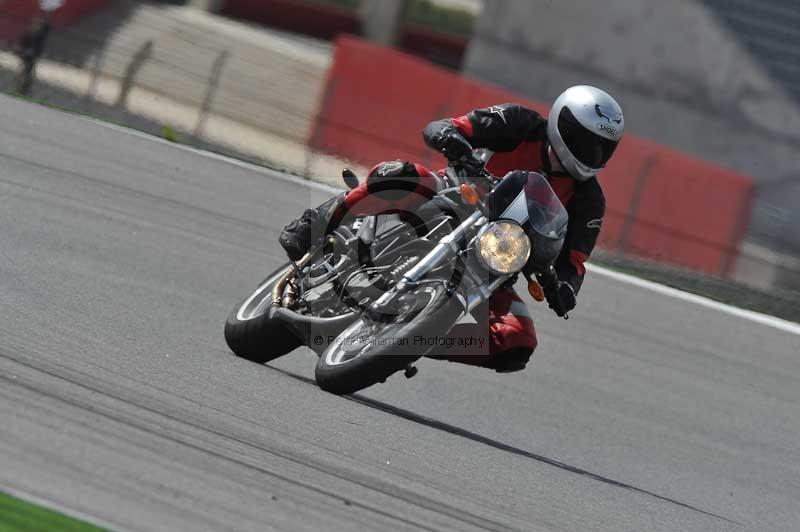 march 2010;motorbikes;no limits;peter wileman photography;portimao;portugal;trackday;trackday digital images