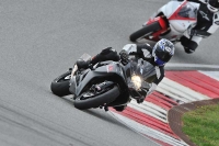 march-2010;motorbikes;no-limits;peter-wileman-photography;portimao;portugal;trackday;trackday-digital-images