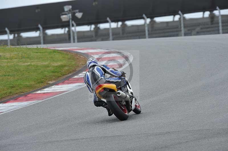 march 2010;motorbikes;no limits;peter wileman photography;portimao;portugal;trackday;trackday digital images