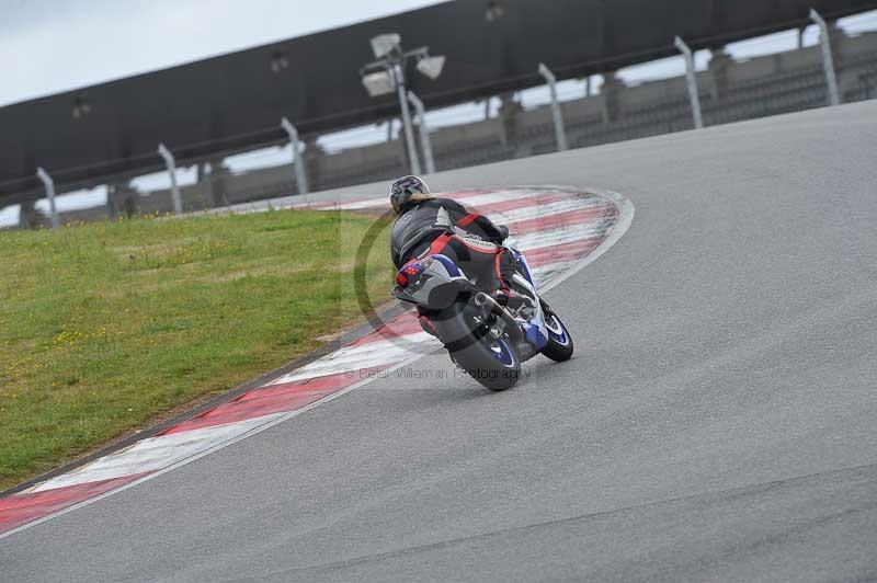 march 2010;motorbikes;no limits;peter wileman photography;portimao;portugal;trackday;trackday digital images