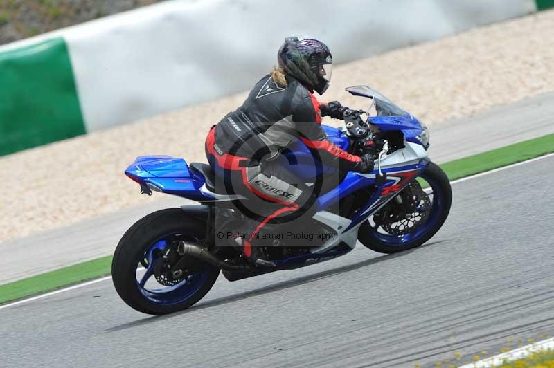 march 2010;motorbikes;no limits;peter wileman photography;portimao;portugal;trackday;trackday digital images