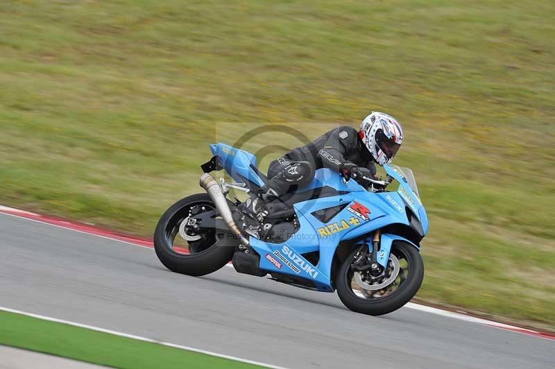 march 2010;motorbikes;no limits;peter wileman photography;portimao;portugal;trackday;trackday digital images