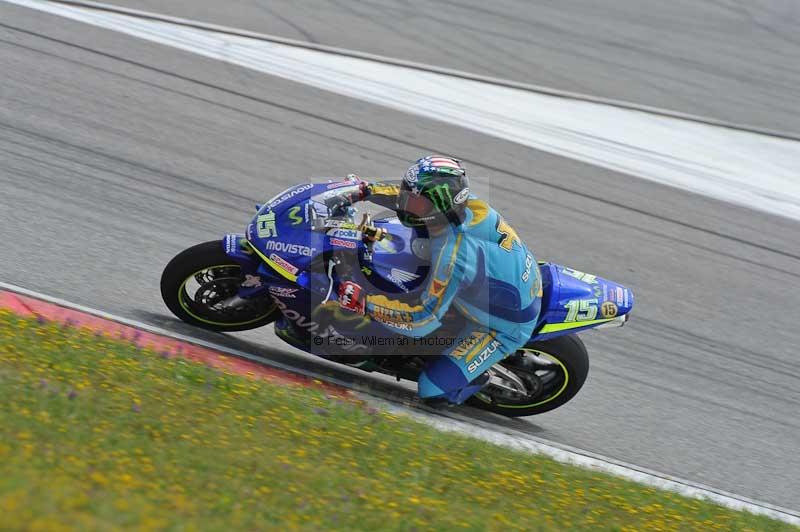 march 2010;motorbikes;no limits;peter wileman photography;portimao;portugal;trackday;trackday digital images