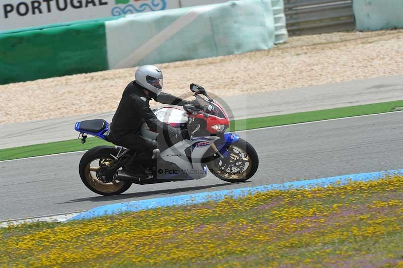 march 2010;motorbikes;no limits;peter wileman photography;portimao;portugal;trackday;trackday digital images