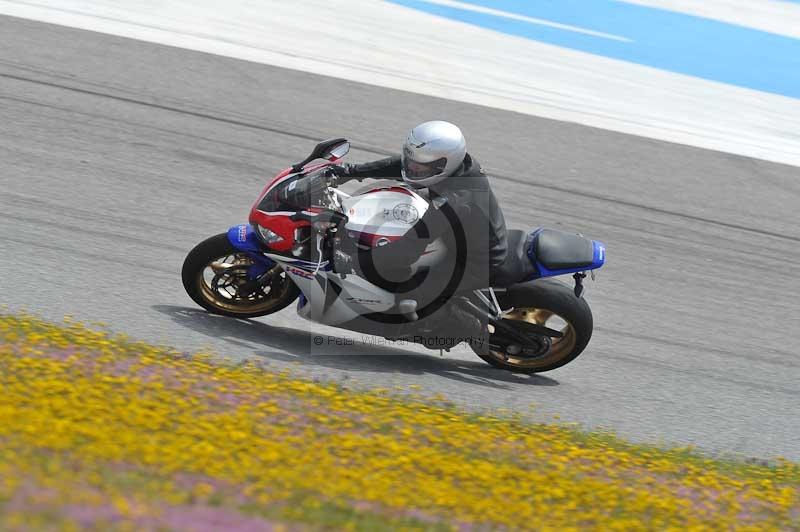 march 2010;motorbikes;no limits;peter wileman photography;portimao;portugal;trackday;trackday digital images
