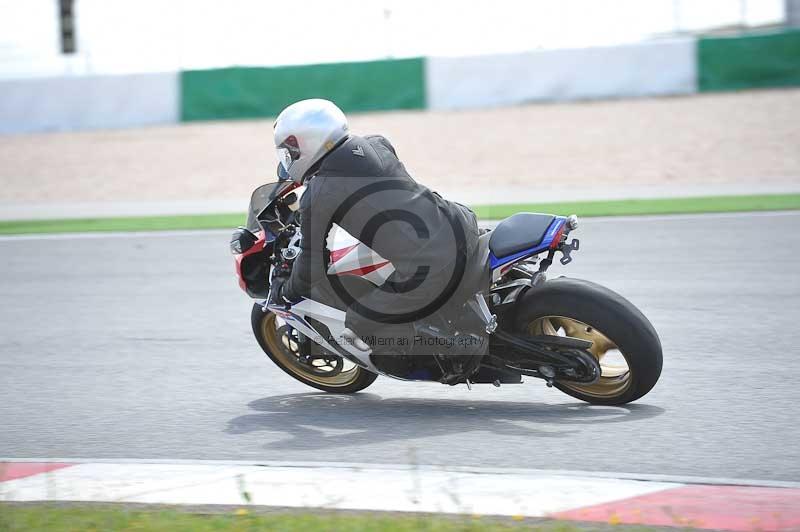 march 2010;motorbikes;no limits;peter wileman photography;portimao;portugal;trackday;trackday digital images