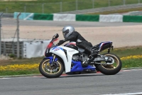 march-2010;motorbikes;no-limits;peter-wileman-photography;portimao;portugal;trackday;trackday-digital-images