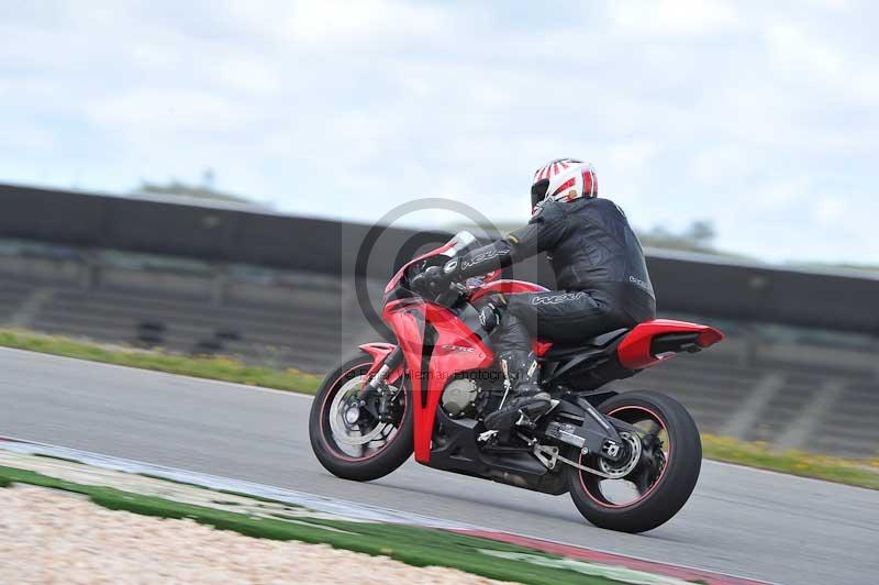 march 2010;motorbikes;no limits;peter wileman photography;portimao;portugal;trackday;trackday digital images