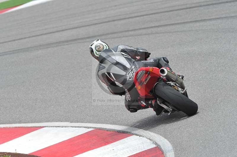 march 2010;motorbikes;no limits;peter wileman photography;portimao;portugal;trackday;trackday digital images