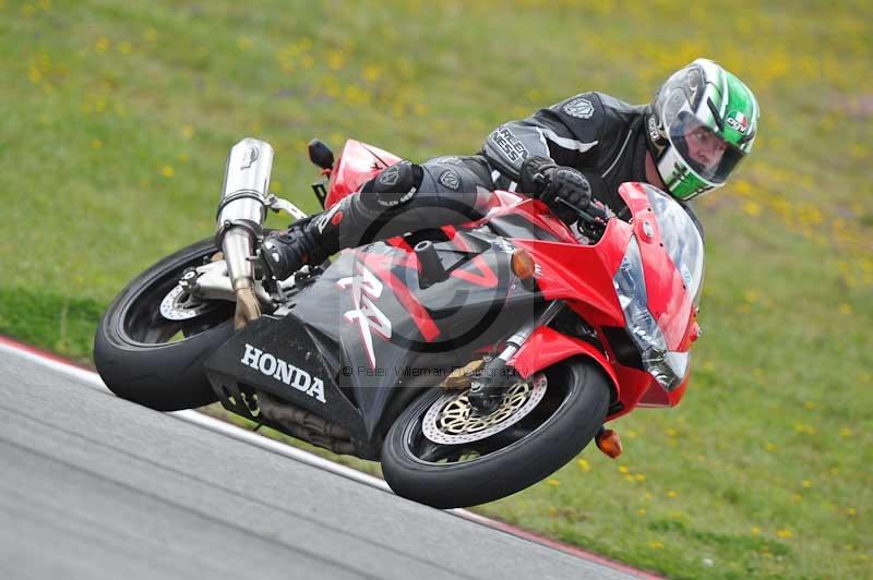 march 2010;motorbikes;no limits;peter wileman photography;portimao;portugal;trackday;trackday digital images