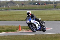 NOVICE BLUE/WHITE BIKES