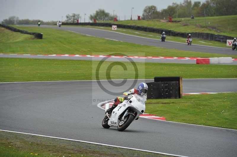 enduro digital images;event digital images;eventdigitalimages;no limits trackdays;oulton no limits trackday;oulton park cheshire;oulton trackday photographs;peter wileman photography;racing digital images;trackday digital images;trackday photos