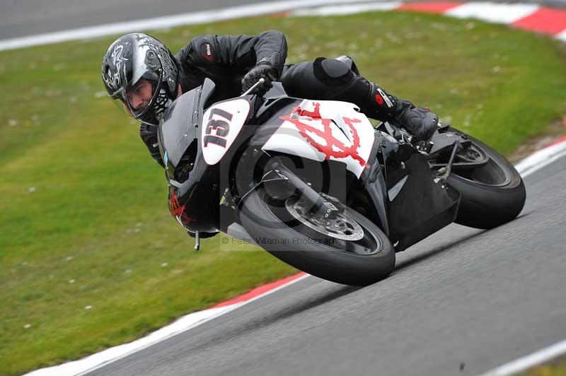 enduro digital images;event digital images;eventdigitalimages;no limits trackdays;oulton no limits trackday;oulton park cheshire;oulton trackday photographs;peter wileman photography;racing digital images;trackday digital images;trackday photos