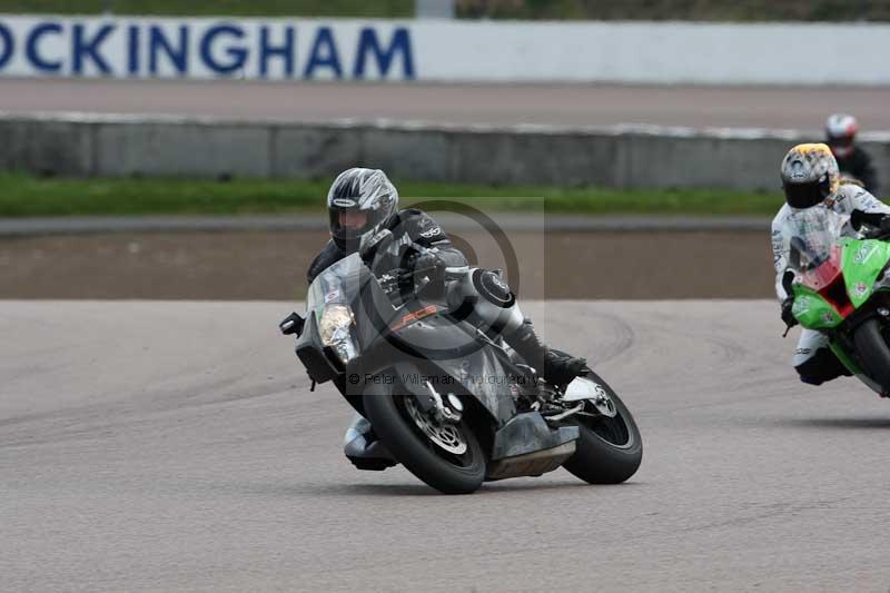 Rockingham no limits trackday;enduro digital images;event digital images;eventdigitalimages;no limits trackdays;peter wileman photography;racing digital images;rockingham raceway northamptonshire;rockingham trackday photographs;trackday digital images;trackday photos