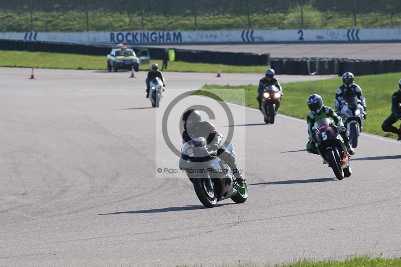 Rockingham no limits trackday;enduro digital images;event digital images;eventdigitalimages;no limits trackdays;peter wileman photography;racing digital images;rockingham raceway northamptonshire;rockingham trackday photographs;trackday digital images;trackday photos