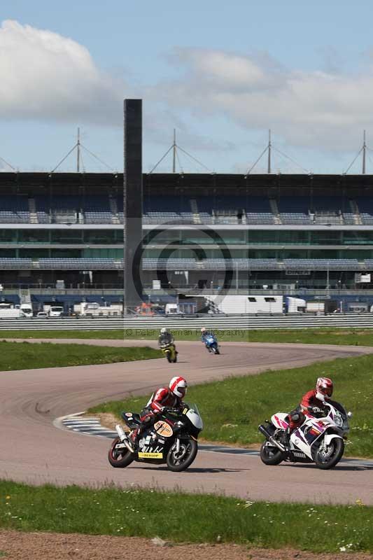 Rockingham no limits trackday;enduro digital images;event digital images;eventdigitalimages;no limits trackdays;peter wileman photography;racing digital images;rockingham raceway northamptonshire;rockingham trackday photographs;trackday digital images;trackday photos