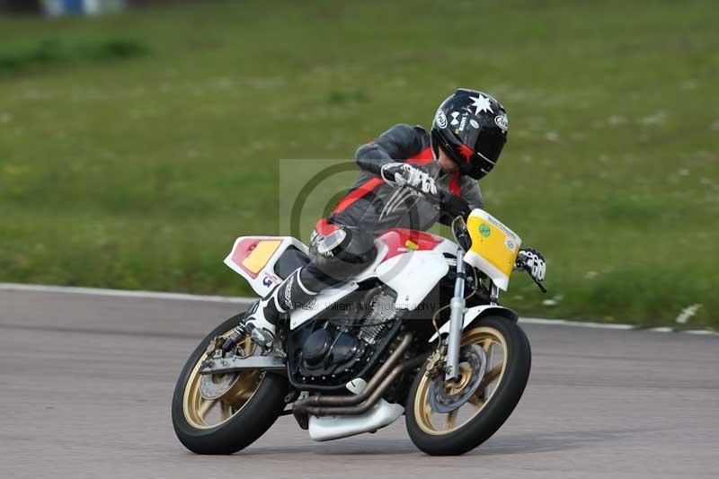 Rockingham no limits trackday;enduro digital images;event digital images;eventdigitalimages;no limits trackdays;peter wileman photography;racing digital images;rockingham raceway northamptonshire;rockingham trackday photographs;trackday digital images;trackday photos