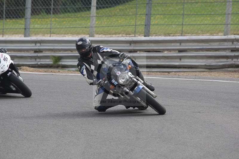 Motorcycle action photographs;Trackday digital images;brands;brands hatch photographs;event digital images;eventdigitalimages;motor racing london;no limits trackday;peter wileman photography;trackday;trackday photos