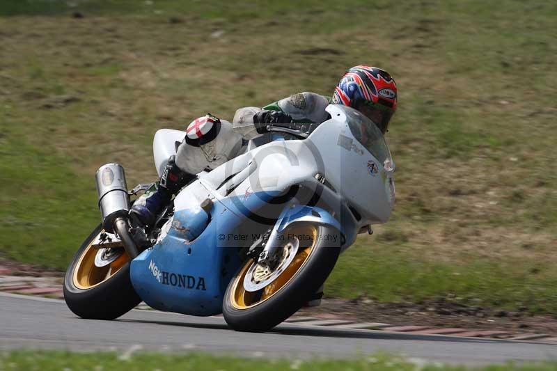 Motorcycle action photographs;Trackday digital images;brands;brands hatch photographs;event digital images;eventdigitalimages;motor racing london;no limits trackday;peter wileman photography;trackday;trackday photos