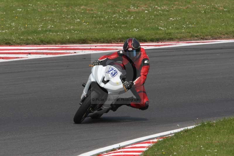Motorcycle action photographs;Trackday digital images;brands;brands hatch photographs;event digital images;eventdigitalimages;motor racing london;no limits trackday;peter wileman photography;trackday;trackday photos