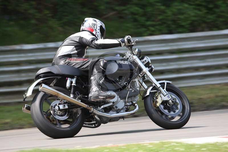 Motorcycle action photographs;Trackday digital images;brands;brands hatch photographs;event digital images;eventdigitalimages;motor racing london;no limits trackday;peter wileman photography;trackday;trackday photos