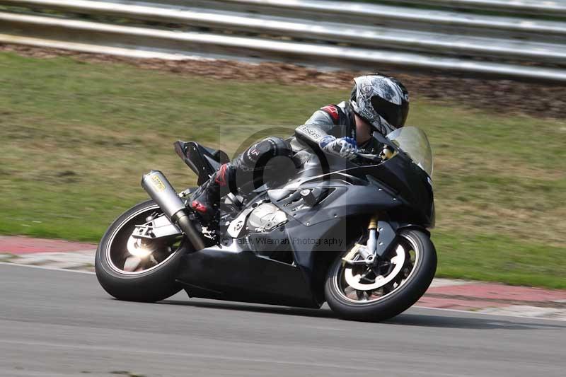 Motorcycle action photographs;Trackday digital images;brands;brands hatch photographs;event digital images;eventdigitalimages;motor racing london;no limits trackday;peter wileman photography;trackday;trackday photos