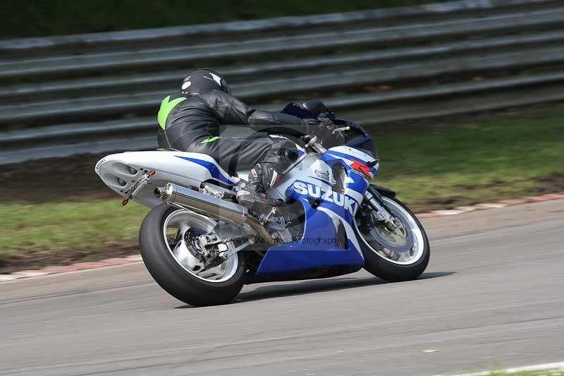 Motorcycle action photographs;Trackday digital images;brands;brands hatch photographs;event digital images;eventdigitalimages;motor racing london;no limits trackday;peter wileman photography;trackday;trackday photos