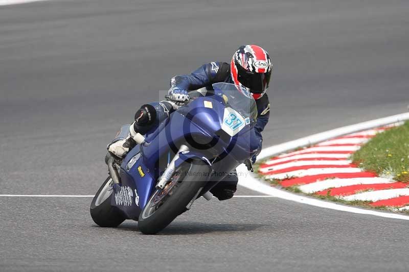 Motorcycle action photographs;Trackday digital images;brands;brands hatch photographs;event digital images;eventdigitalimages;motor racing london;no limits trackday;peter wileman photography;trackday;trackday photos