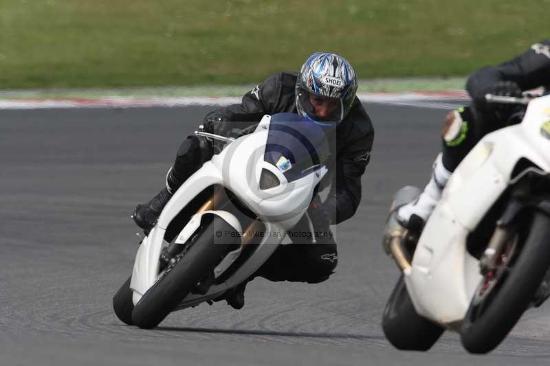 Motorcycle action photographs;Trackday digital images;brands;brands hatch photographs;event digital images;eventdigitalimages;motor racing london;no limits trackday;peter wileman photography;trackday;trackday photos