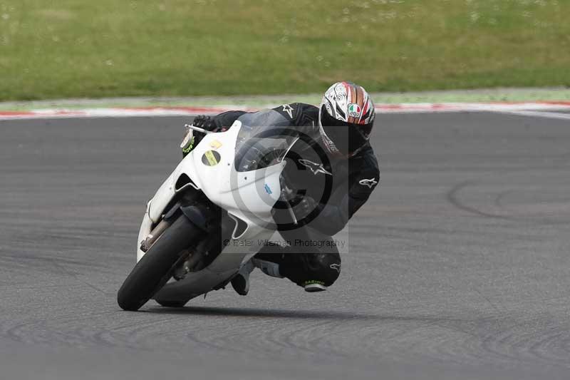 Motorcycle action photographs;Trackday digital images;brands;brands hatch photographs;event digital images;eventdigitalimages;motor racing london;no limits trackday;peter wileman photography;trackday;trackday photos