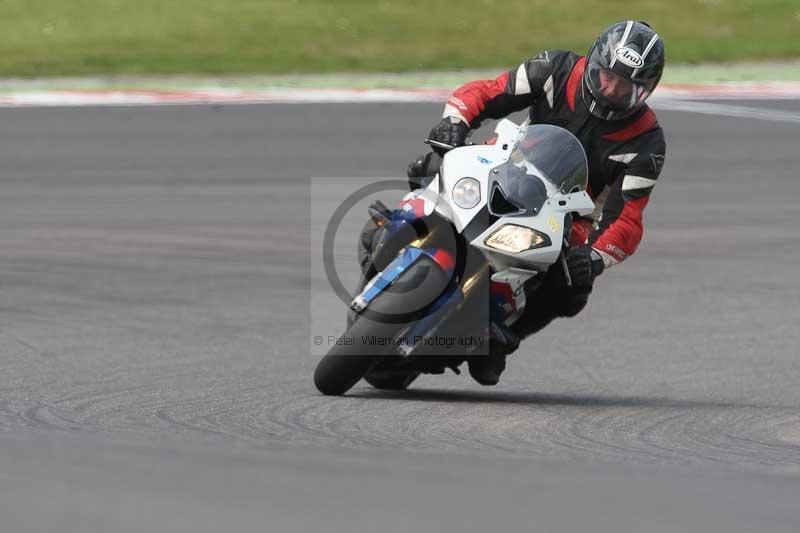 Motorcycle action photographs;Trackday digital images;brands;brands hatch photographs;event digital images;eventdigitalimages;motor racing london;no limits trackday;peter wileman photography;trackday;trackday photos