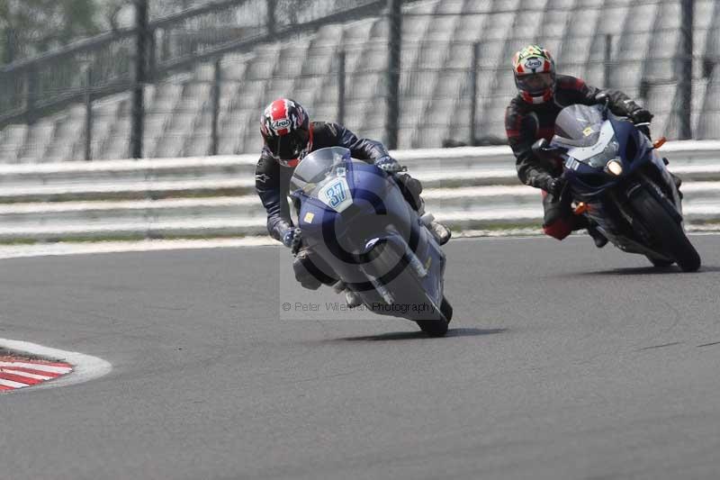 Motorcycle action photographs;Trackday digital images;brands;brands hatch photographs;event digital images;eventdigitalimages;motor racing london;no limits trackday;peter wileman photography;trackday;trackday photos