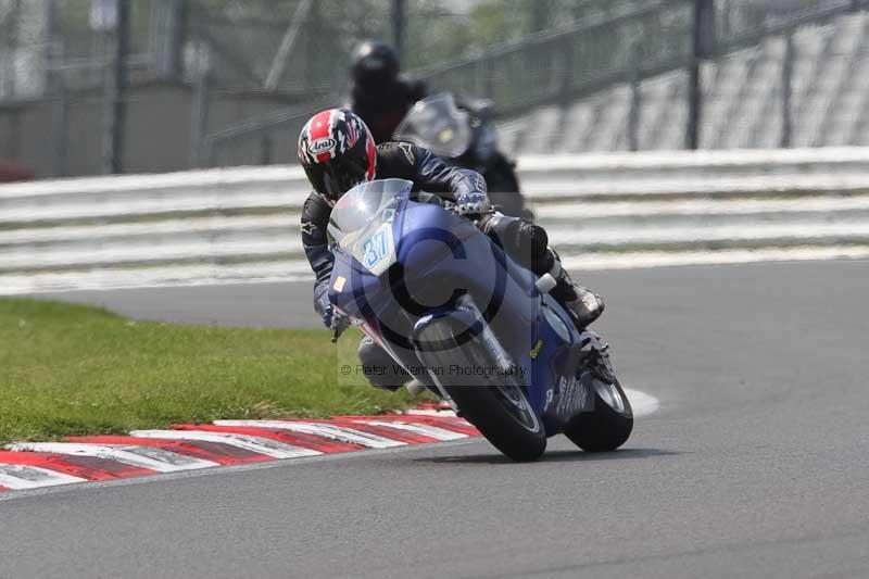 Motorcycle action photographs;Trackday digital images;brands;brands hatch photographs;event digital images;eventdigitalimages;motor racing london;no limits trackday;peter wileman photography;trackday;trackday photos