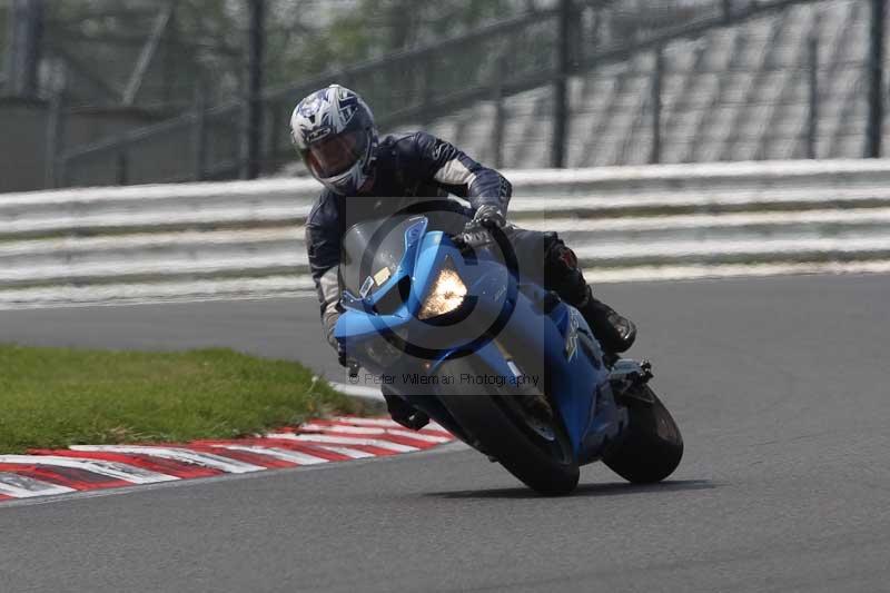 Motorcycle action photographs;Trackday digital images;brands;brands hatch photographs;event digital images;eventdigitalimages;motor racing london;no limits trackday;peter wileman photography;trackday;trackday photos