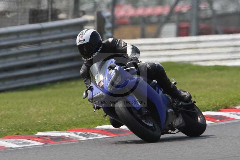 Motorcycle action photographs;Trackday digital images;brands;brands hatch photographs;event digital images;eventdigitalimages;motor racing london;no limits trackday;peter wileman photography;trackday;trackday photos