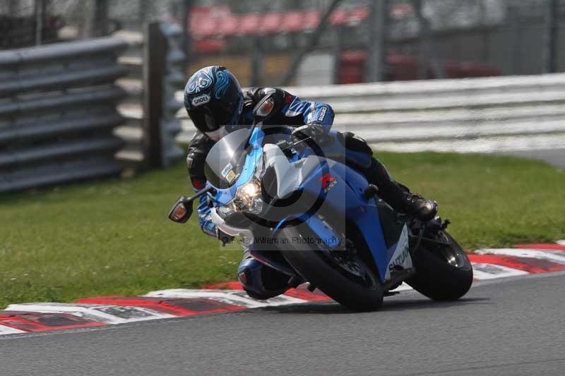 Motorcycle action photographs;Trackday digital images;brands;brands hatch photographs;event digital images;eventdigitalimages;motor racing london;no limits trackday;peter wileman photography;trackday;trackday photos